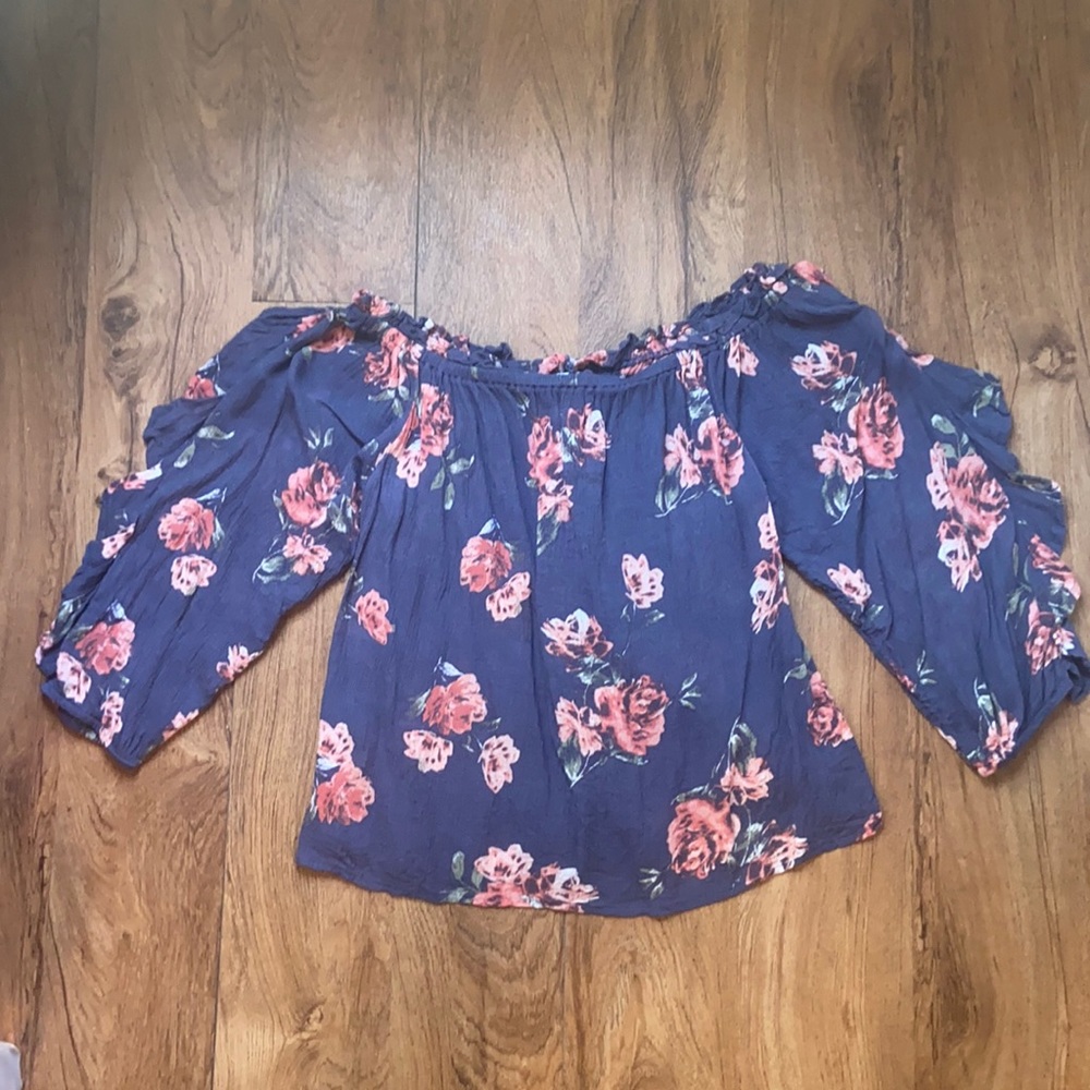 Off the shoulder denim blue w/flowers, Size L